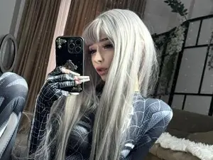 Xenomy  live sex cam