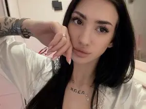 Luness  live sex cam