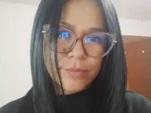 Milfcamila  live sex cam