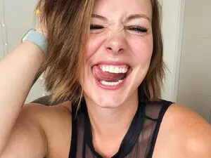 ThatGrlParise  live sex cam