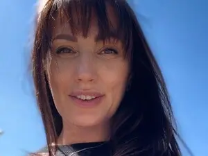 Woman_Insight  live sex cam