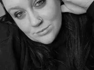 DarksideDolly  live sex cam