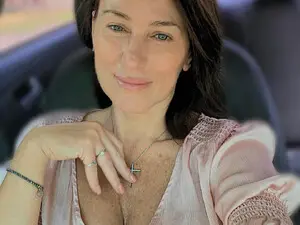 Pu_ma_77  live sex cam