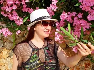 BustyNika  live sex cam