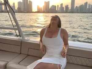 Sky_sweet  live sex cam