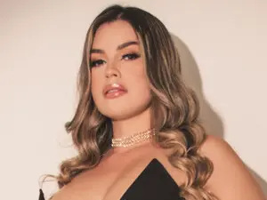 KylaMorrison  live sex cam