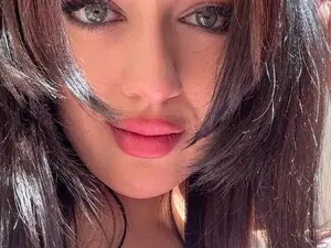 GoddessKk  live sex cam