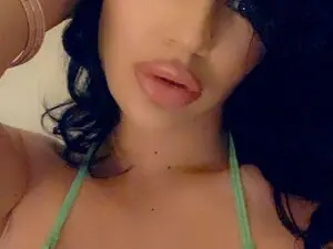 Lorenzo933  live sex cam