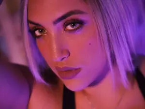 Monikka__  live sex cam