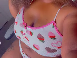 Missmaybach  live sex cam