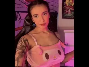 QtEvy  live sex cam