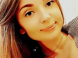 SouthGirl  live sex cam