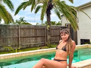 StellarAura  live sex cam