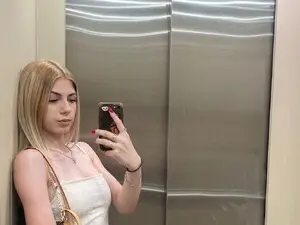 Inocentangel2  live sex cam