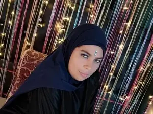 Noortaheri22  live sex cam