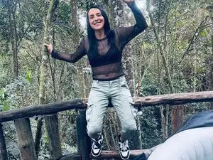 Cinthya_dan  live sex cam