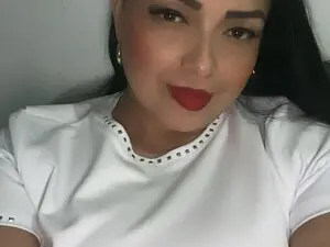 Grehyss_29  live sex cam