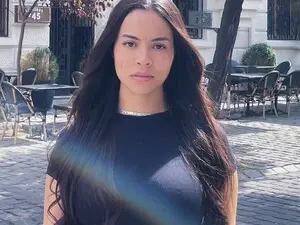 Geozinhaa  live sex cam