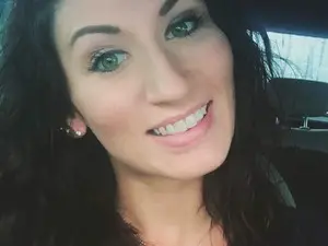 HunterrDown  live sex cam