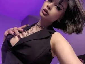 LunaGothGirl  live sex cam