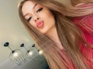 Chloe_Shine  live sex cam