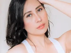 LadySwan  live sex cam