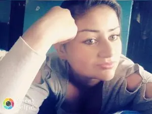 MiaDeluxe29  live sex cam
