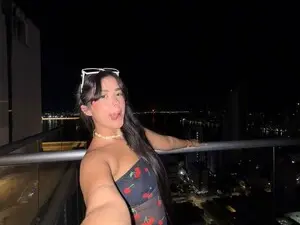 Scarlett2501  live sex cam