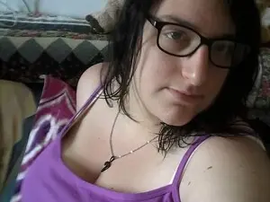 Cutesexychic  live sex cam