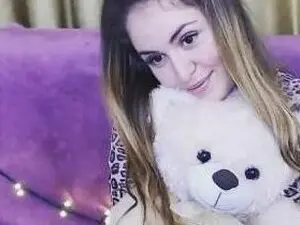 Daddyisssues1  live sex cam