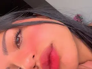 Sarishalove  live sex cam