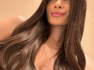 Avril_Cyrus  live sex cam