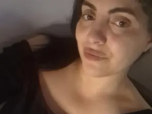 Elaxyz  live sex cam