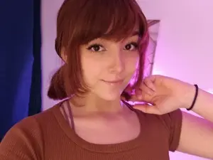 LittleSofiG  live sex cam
