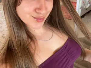 Sexylexi211  live sex cam