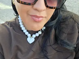 KrisKaboom  live sex cam