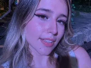 Melanie_Baez  live sex cam