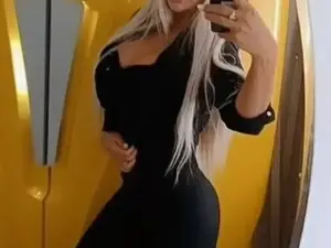 BluEyesDesire  live sex cam