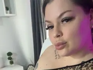 Issa_Jo  live sex cam