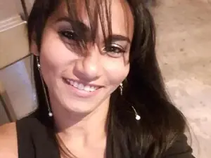 Abbyadams23  live sex cam