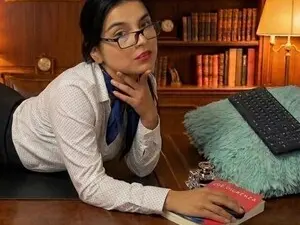 Maki_Adams  live sex cam