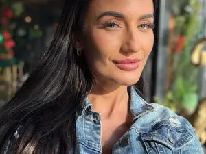 SheIsIris  live sex cam