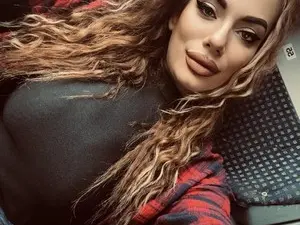 Cassiehottt  live sex cam
