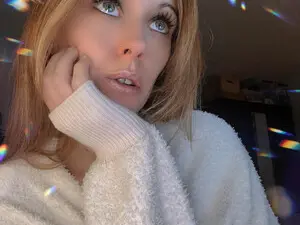 Tabby_69  live sex cam