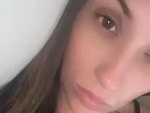 Adrianeverhar  live sex cam