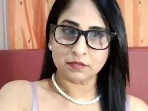Indiakushy  live sex cam