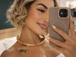 Kimsummer25  live sex cam