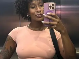 Evajacksn  live sex cam