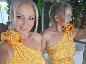 Merlyn4u  live sex cam