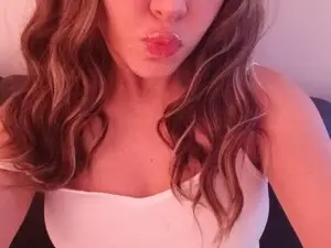 PeekyPixie  live sex cam